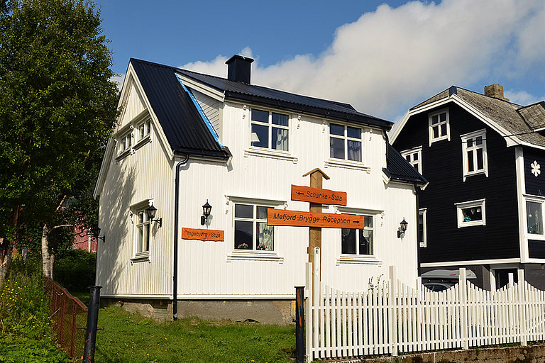 Außenansicht des Ferienhauses Ingebjørg Stua in der Mefjord Brygge.