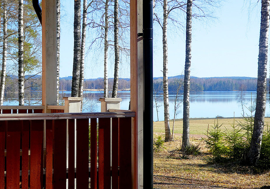 Was für ein Ausblick! Jetzt das Timmerhuset in Schweden buchen.