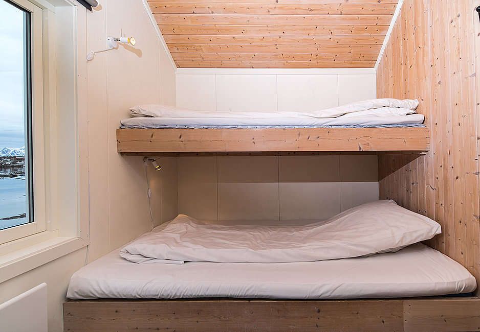 Schlafzimmer 2 in der Wohnung Kokkbua mit breitem Etagenbett.