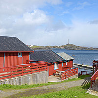 Blick auf die Rorbuhäuser von Å auf den Lofoten.