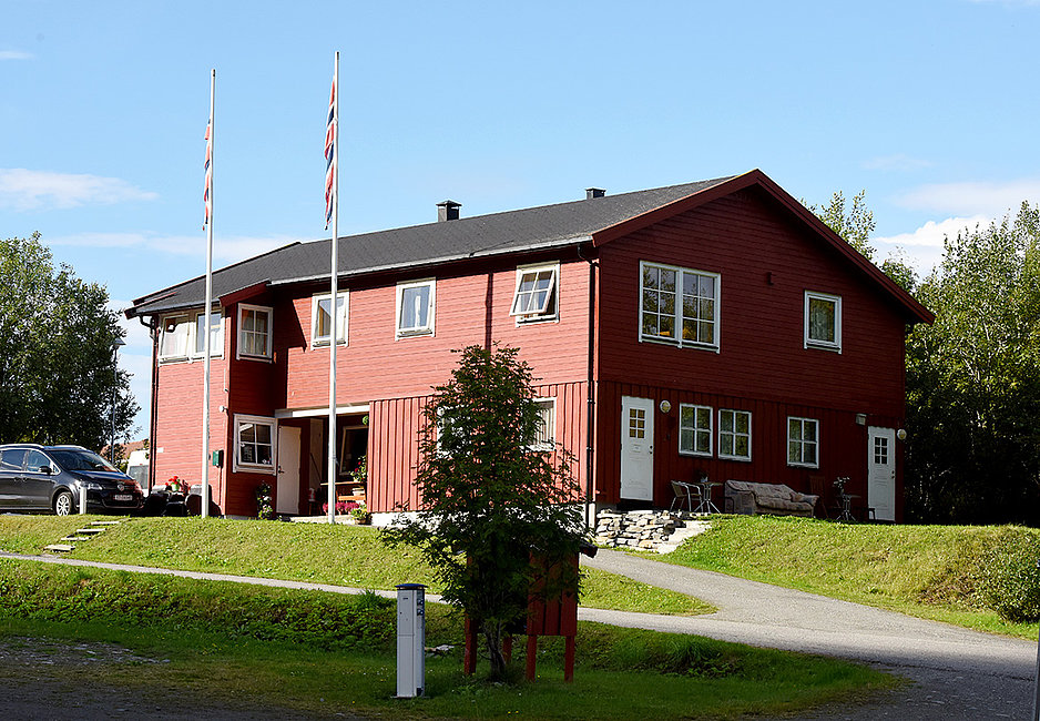 Die Rezeption in Skjervøy mit den Standard-Apartments.