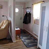 Der Eingangsbereich des Gårdstugan am Mjörn See in Schweden.