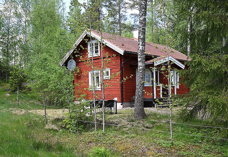 Außenansicht des Timmerhuset oberhalb der Sundviks Farm am Stor-Lungen.