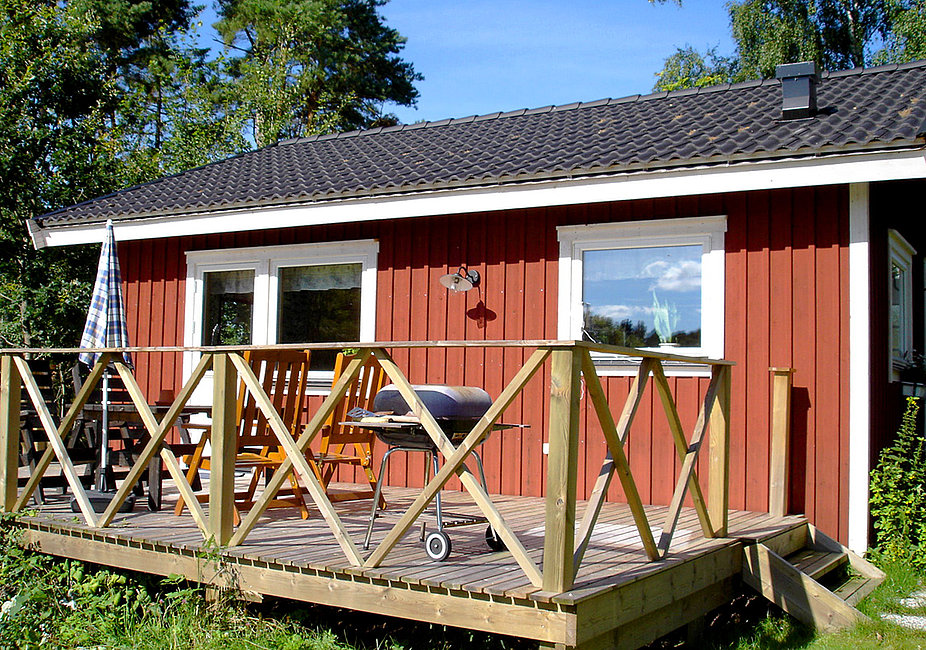 Das Ferienhaus Tomstugan bietet einen herrlichen Ausblick über den Mjörn.
