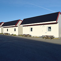 Die Außenansicht einer Großen Ferienwohnung auf der Insel Røst.