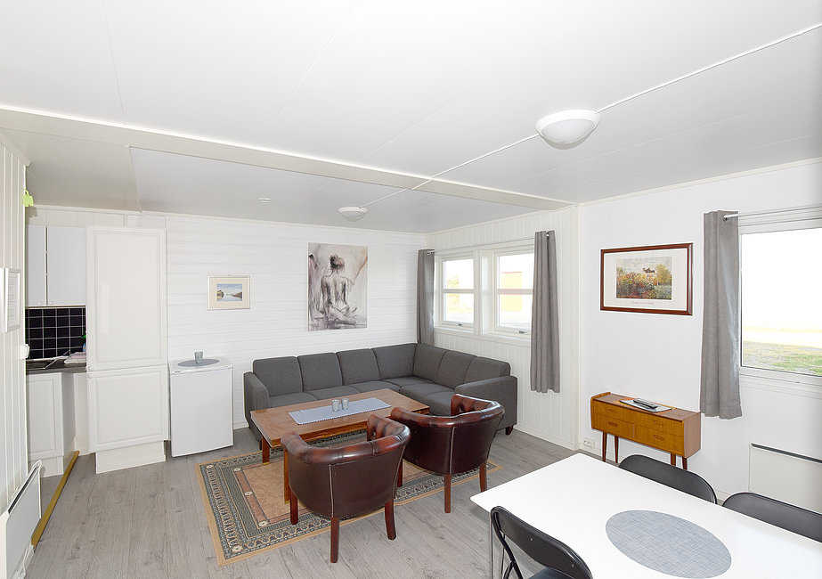 Großer Wohnraum in der Ferienwohnung auf Røst für 4 Personen.