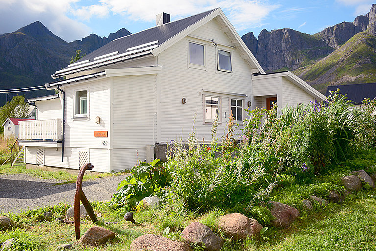 Das herrliche Ferienhaus Kristine Stua in der Mefjord Brygge auf Senja.