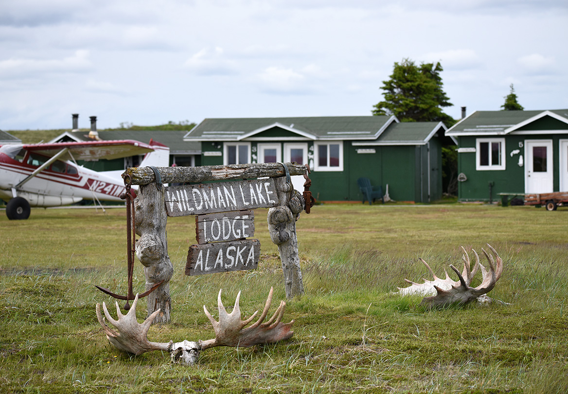 Lachsangeln an der Wildman Lodge in Alaska - jetzt Angelreise buchen.