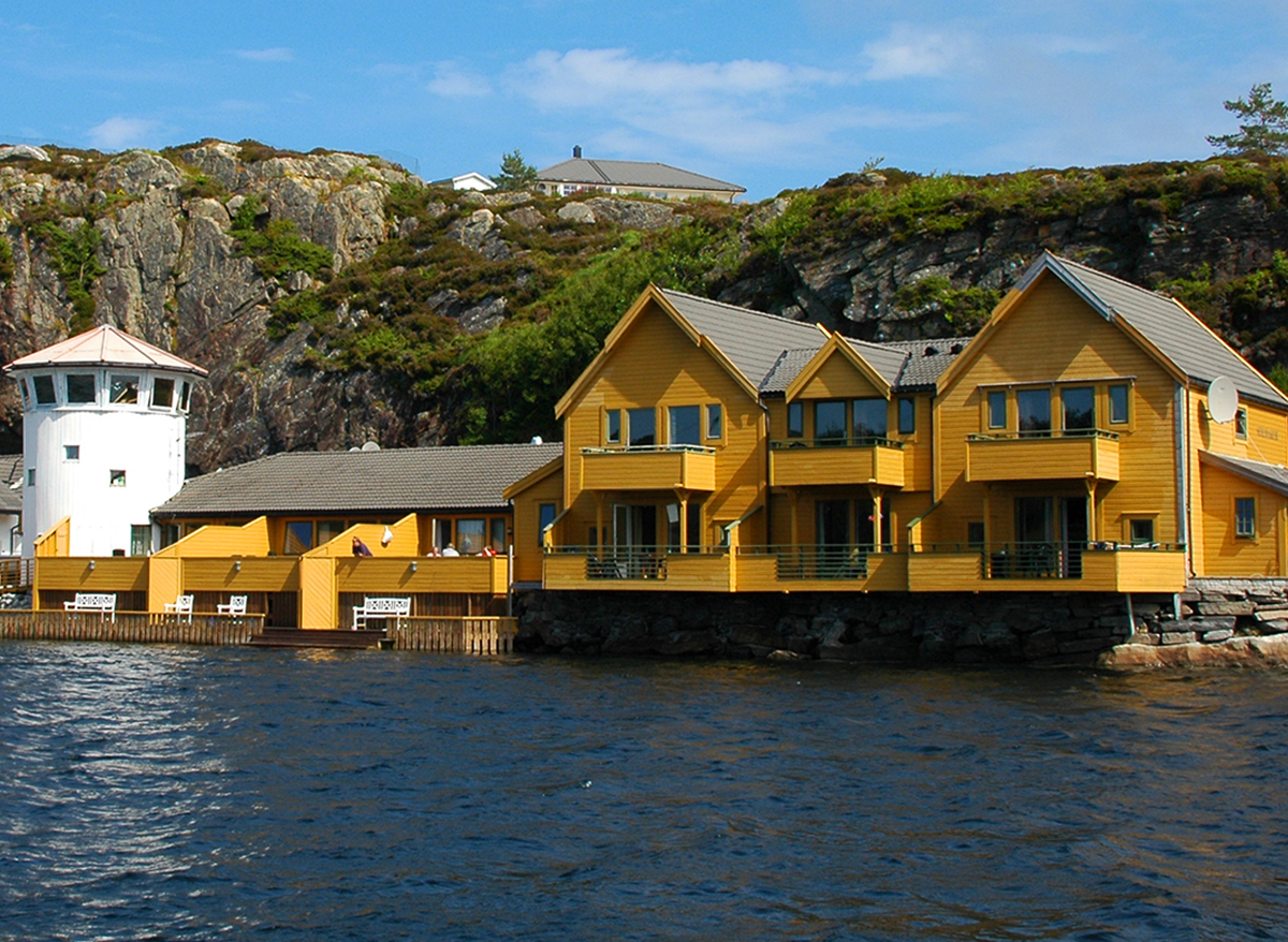Angelurlaub in Kvernepollen Rorbuer - jetzt Meeresangeln in Norwegen buchen.